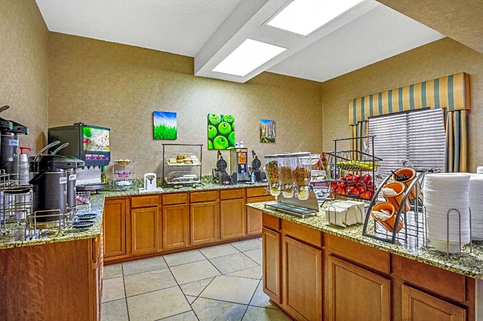 La Quinta Inn by Wyndham Columbia SE / Fort Jackson