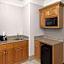 La Quinta Inn & Suites by Wyndham Deer Park
