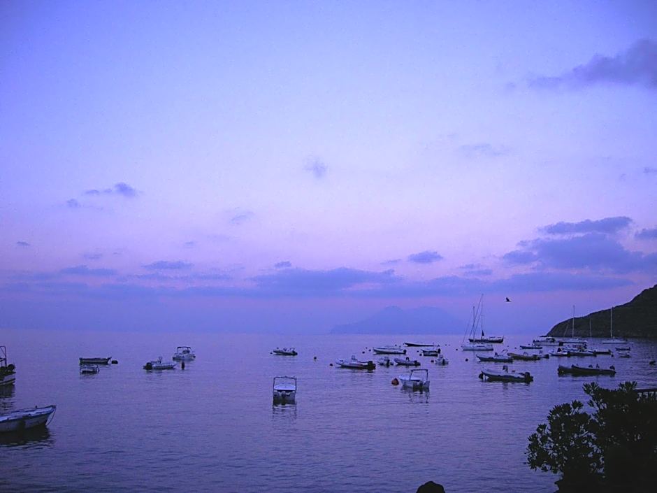 Da Nino sul mare Filicudi