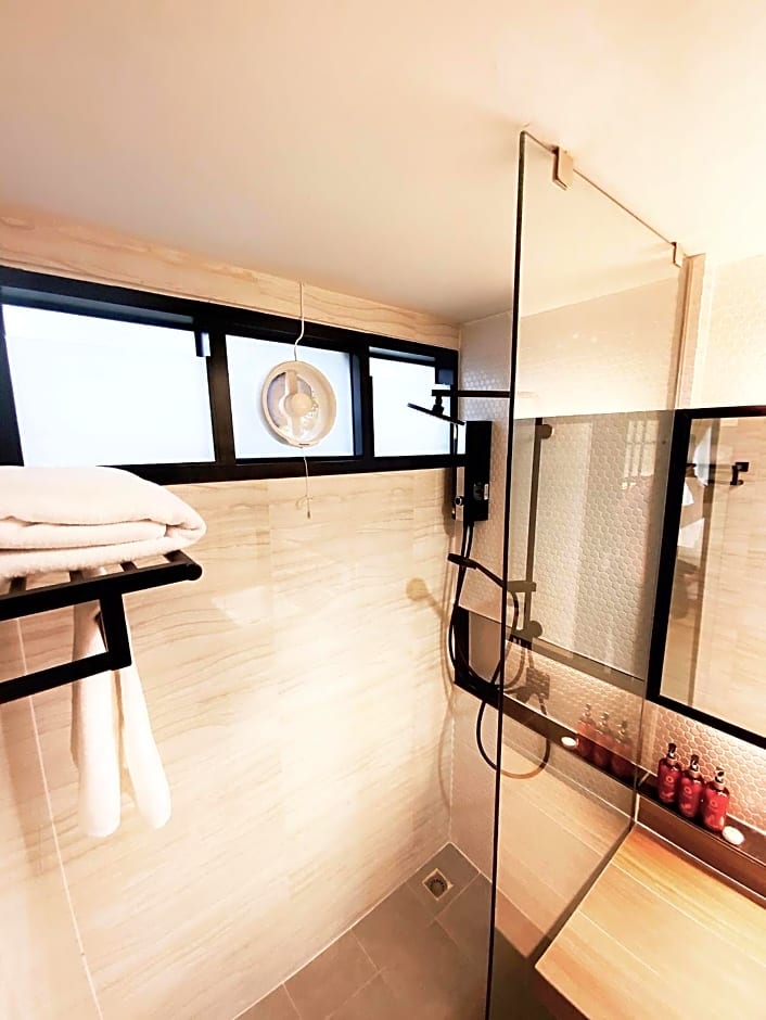 The Gold Living Life