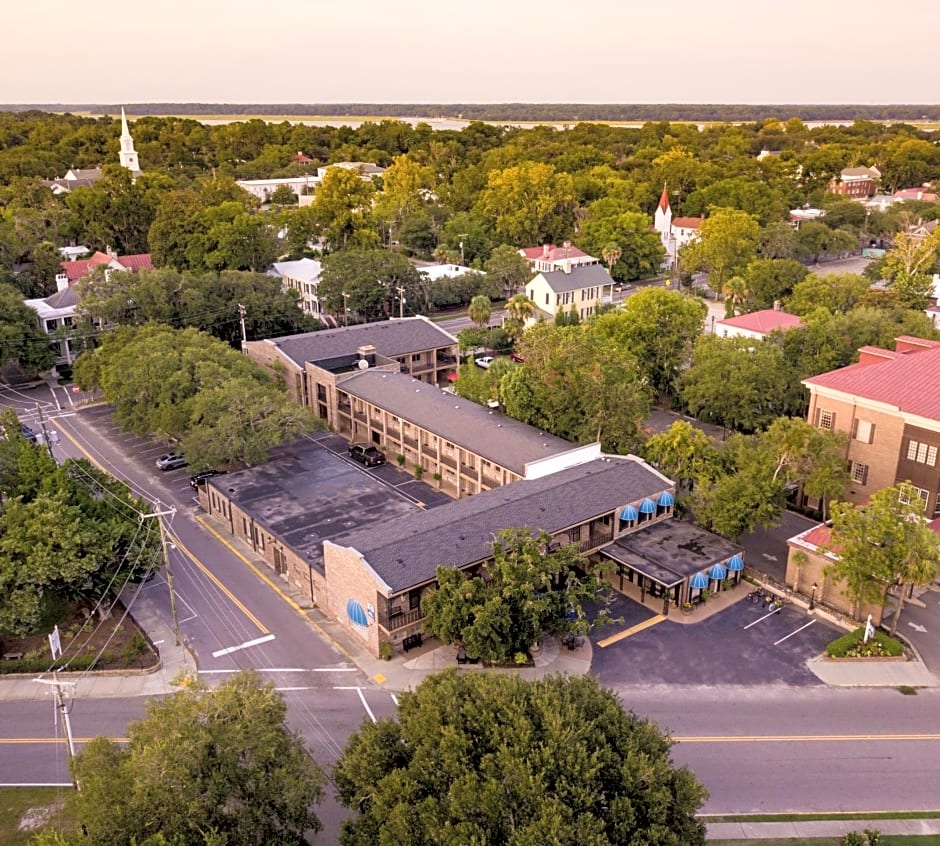 Best Western Sea Island Inn