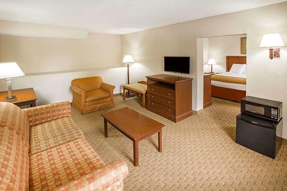 Baymont by Wyndham Mobile/ I-65