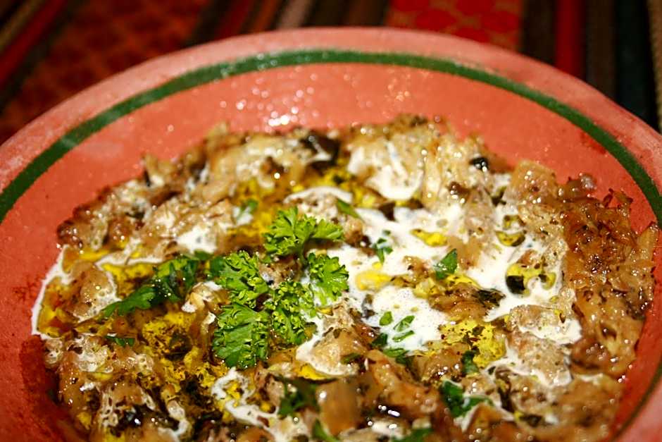 White Rose Hotel and Restaurant