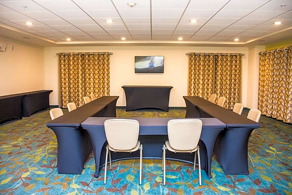 Candlewood Suites OVERLAND PARK