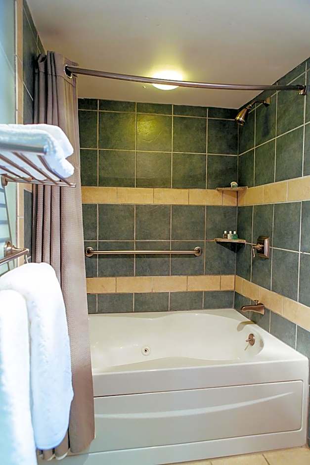 Newport Bay Club and Hotel