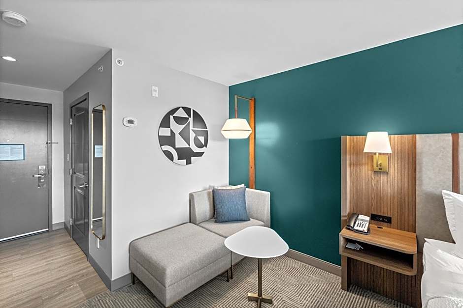 Holiday Inn Hotel & Suites Surrey East - Cloverdale By IHG