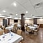 Ramada By Wyndham, Niagara Falls Near Fallsview District