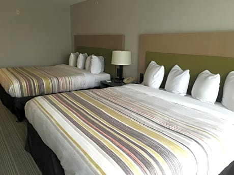 Queen Room with Two Queen Beds - Disability Access/ Non-Smoking