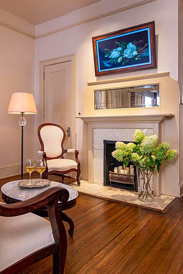 Stonehurst Place Bed & Breakfast