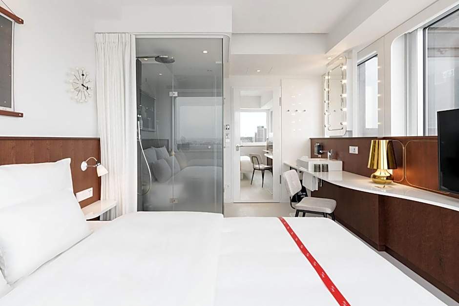 Ruby Luna Hotel Dusseldorf