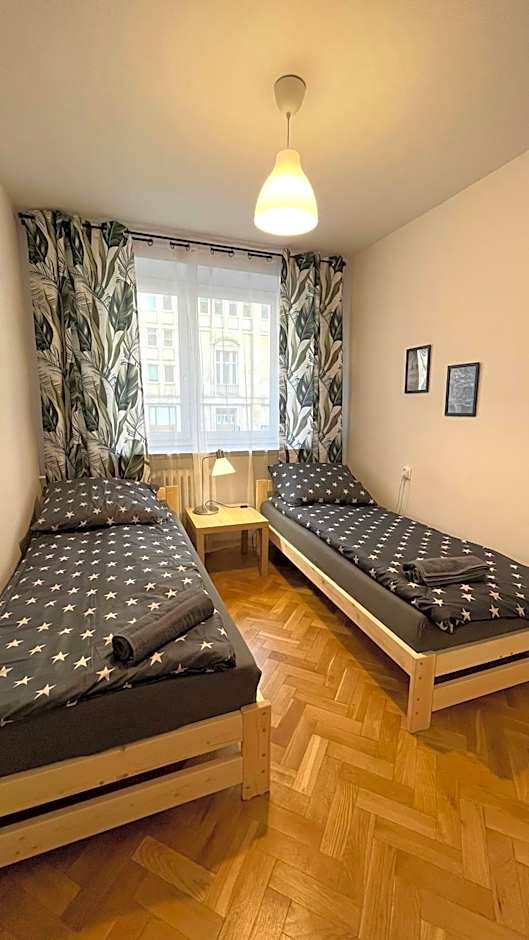 Warszawa Krucza Pokoje