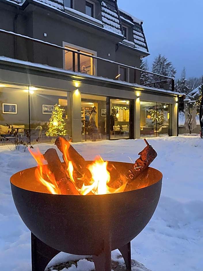VILLA BRICOLA - Boutique Apartments