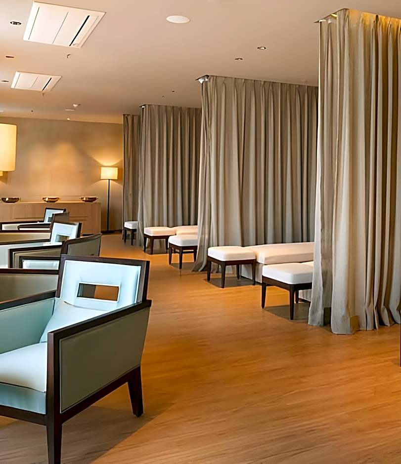 Modi Yoga Retreat - A Luxurious Yoga Retreat on the banks of Ganges