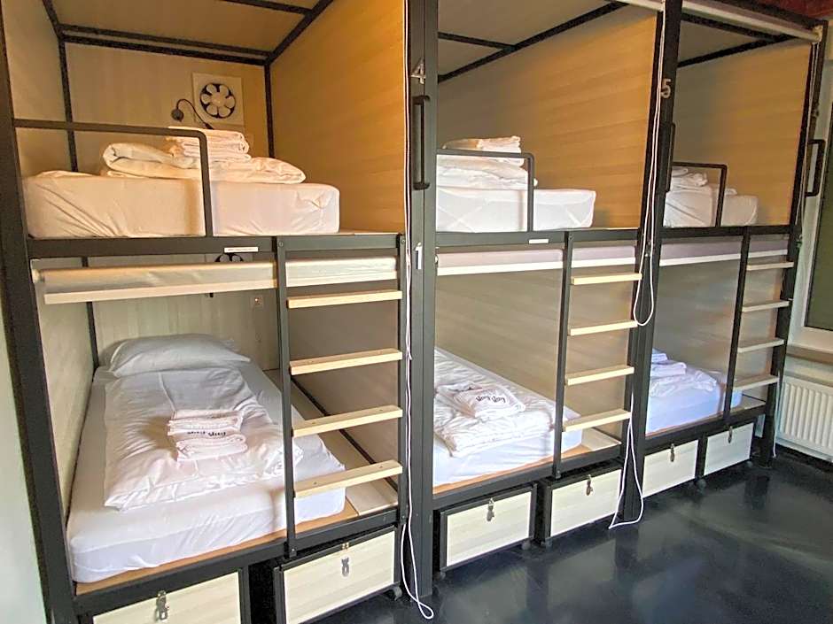 Capsule Hostel by StayStay