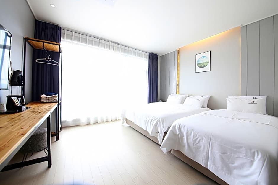 Tongyeong Bridge Hotel