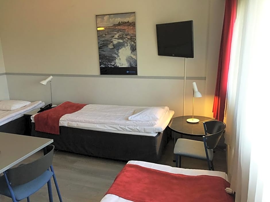 Skyline Airport Hotel