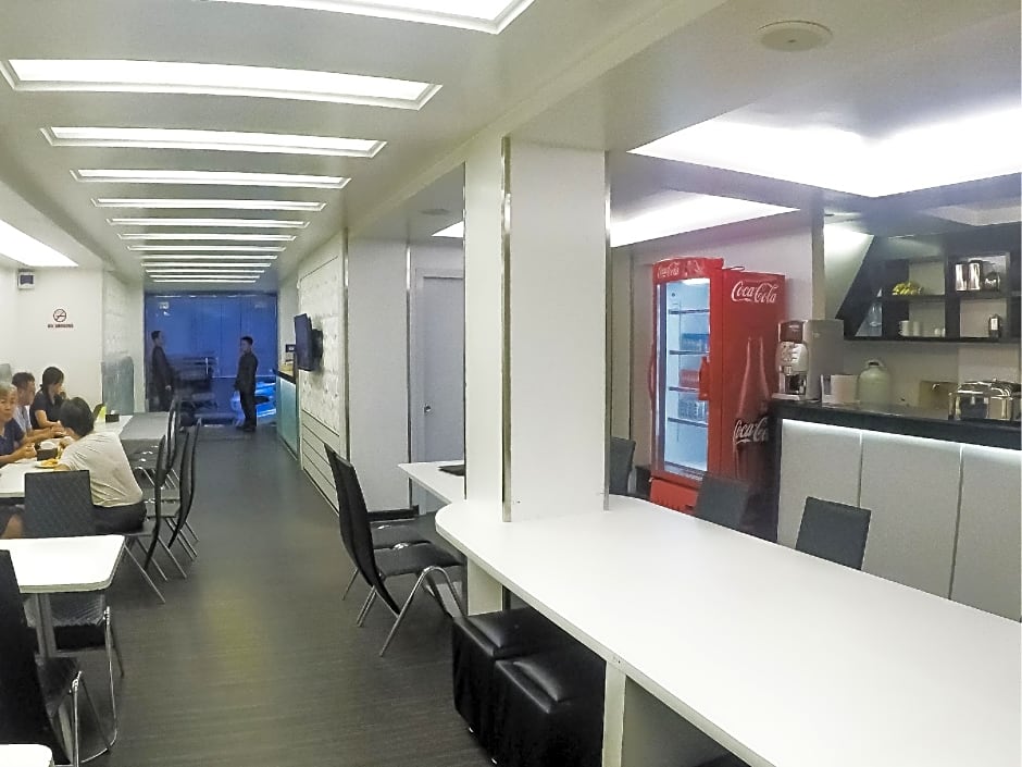 Clover City Center Hotel