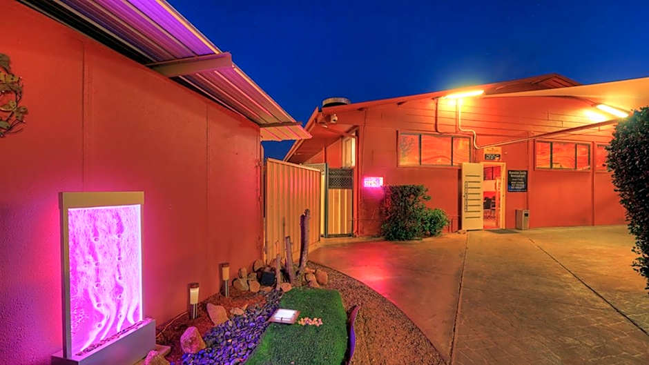 Halls Creek Motel