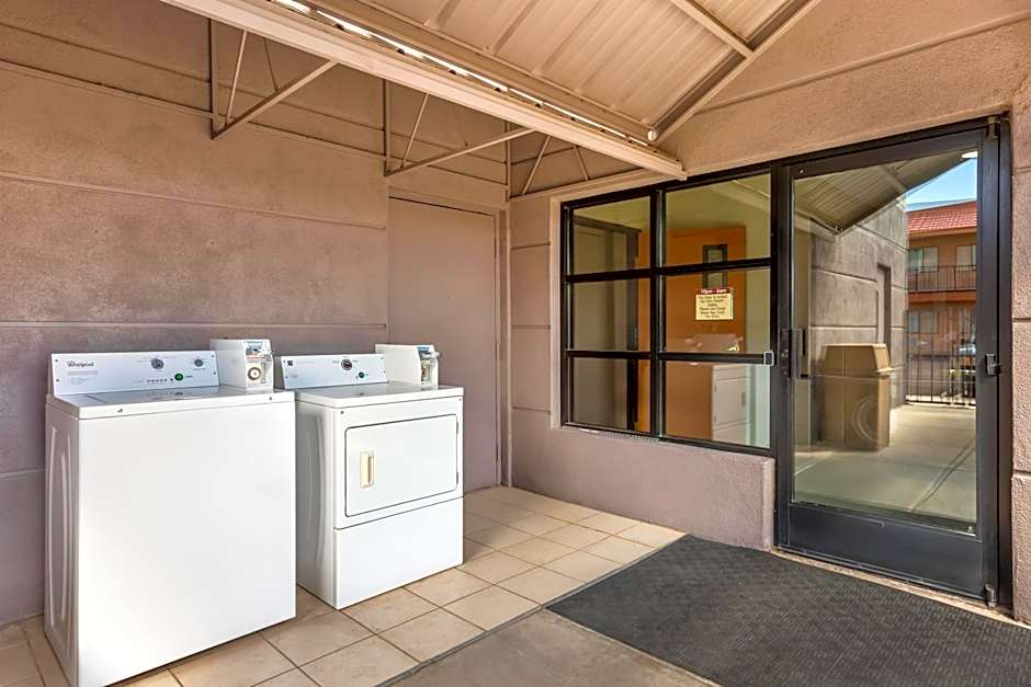 Best Western Gold Poppy Inn