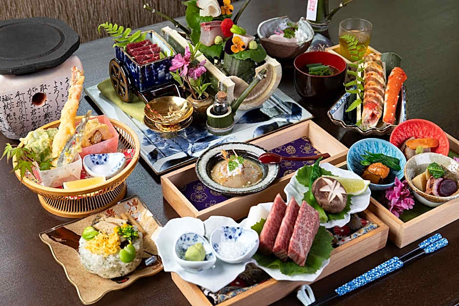 Yufuin Bessou Shikisai Hotel