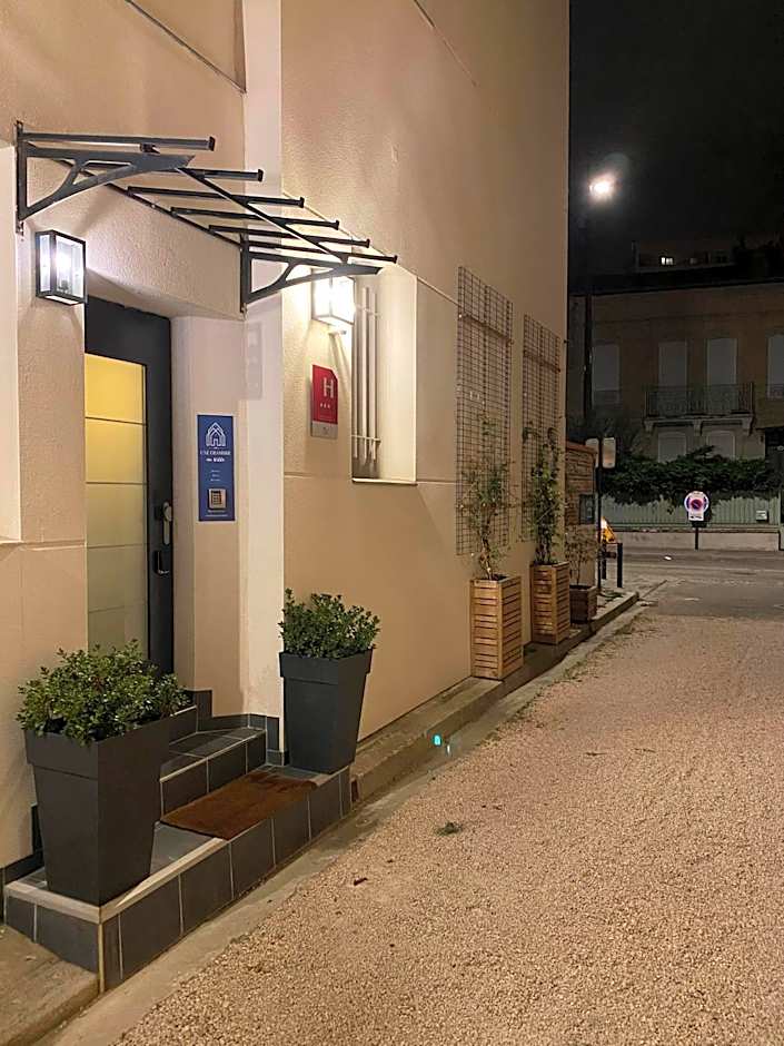 Hôtel Une Chambre en Ville