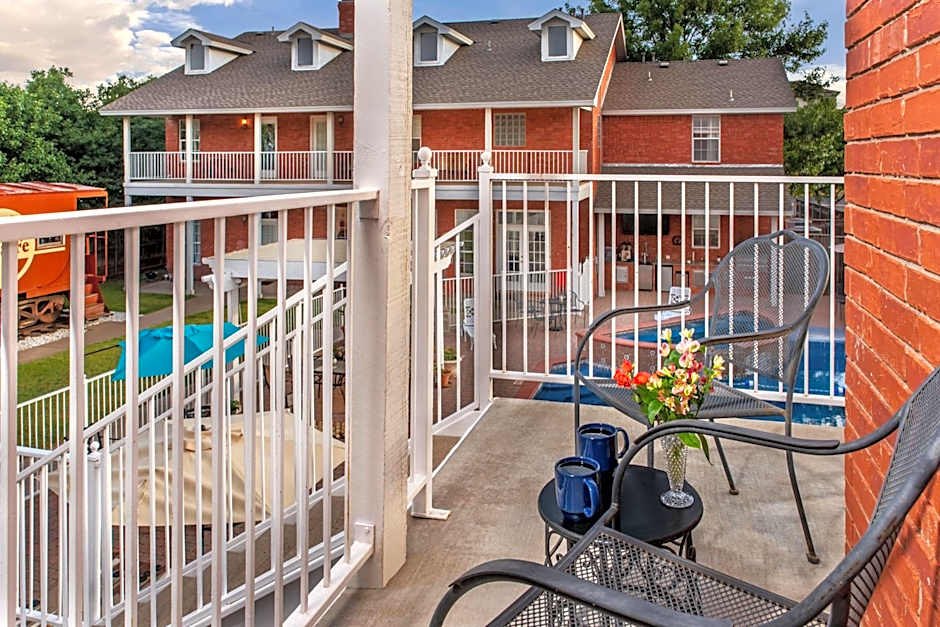 Woodrow House Bed & Breakfast