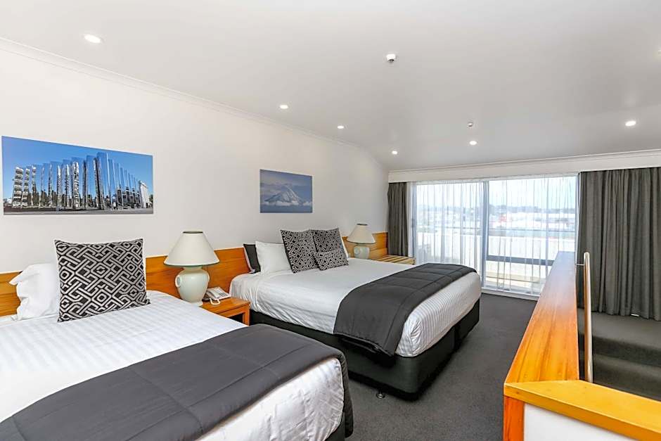 Plymouth International