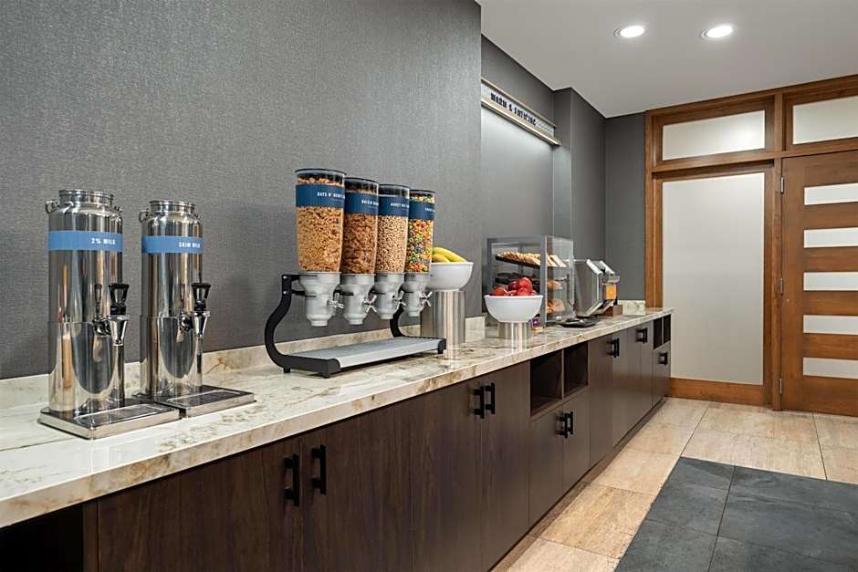 Homewood Suites By Hilton Cincinnati-Downtown