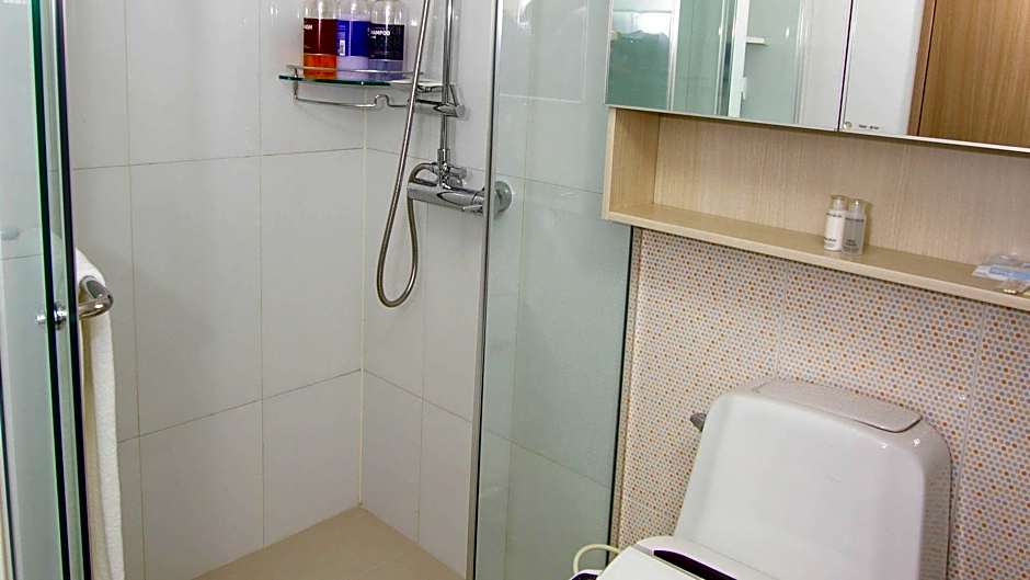 Cplus Residence