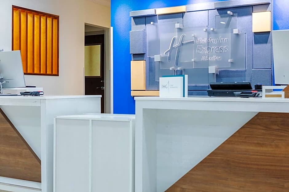 Holiday Inn Express Hotel & Suites Memphis/Germantown By IHG