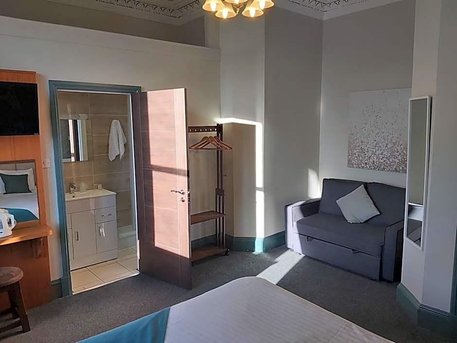 The Strathearn Hotel