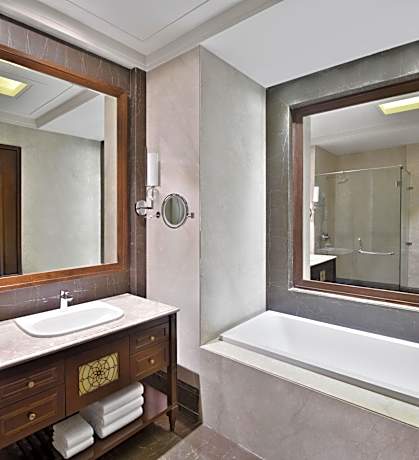 Family Suite, Suite, 1 King, Sofa bed, City view,Club Lounge Access,Complimentary Cocktails/ Non Alcoholic beverages, Sat,Sun -1800-2000 hours, Legal dry days excluded