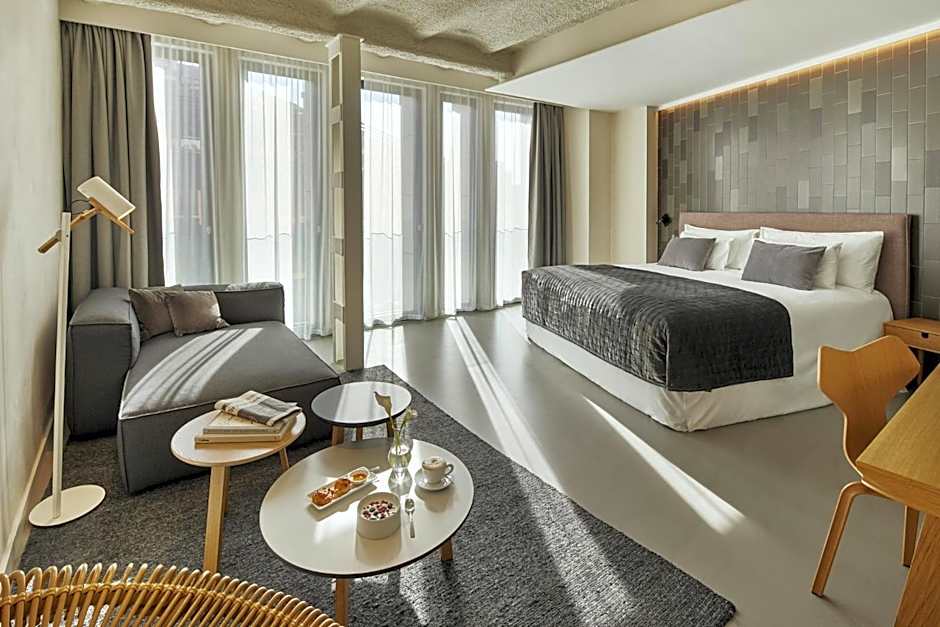 Photo 1 of 6 of Junior Suite