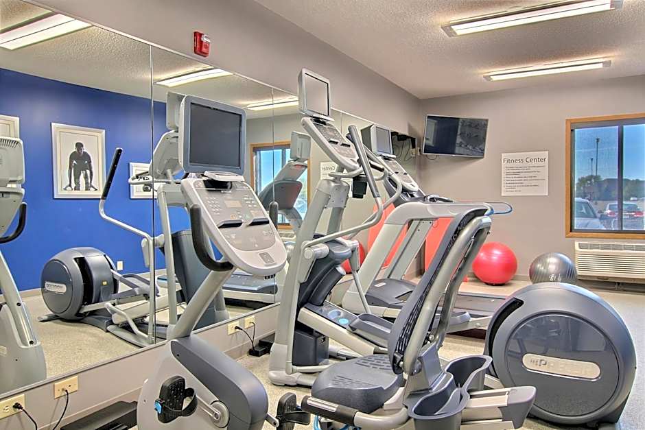 Holiday Inn Express Fargo - West Acres By IHG
