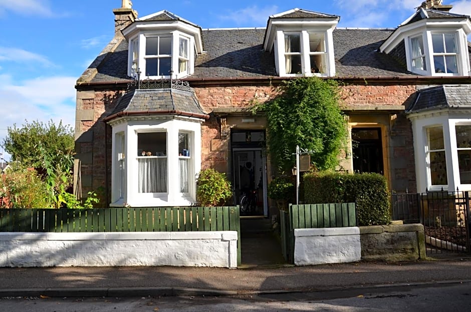 Averon House