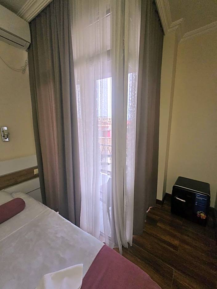 MAHALI HOTEL