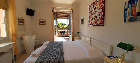 Deluxe Double or Twin Room with Balcony