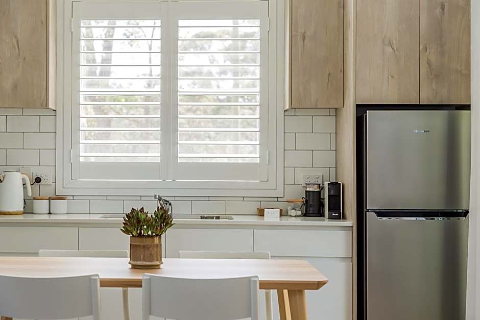 Surfside Cudmirrah Beach