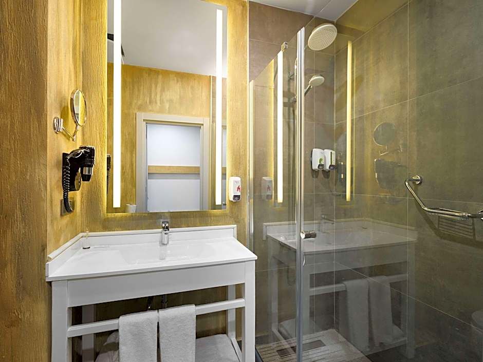 Ibis Istanbul Airport