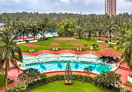 Deluxe Twin Room with Backwater view with 10% F & B discount