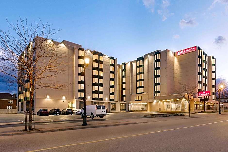 Ramada By Wyndham, Niagara Falls Near Fallsview District
