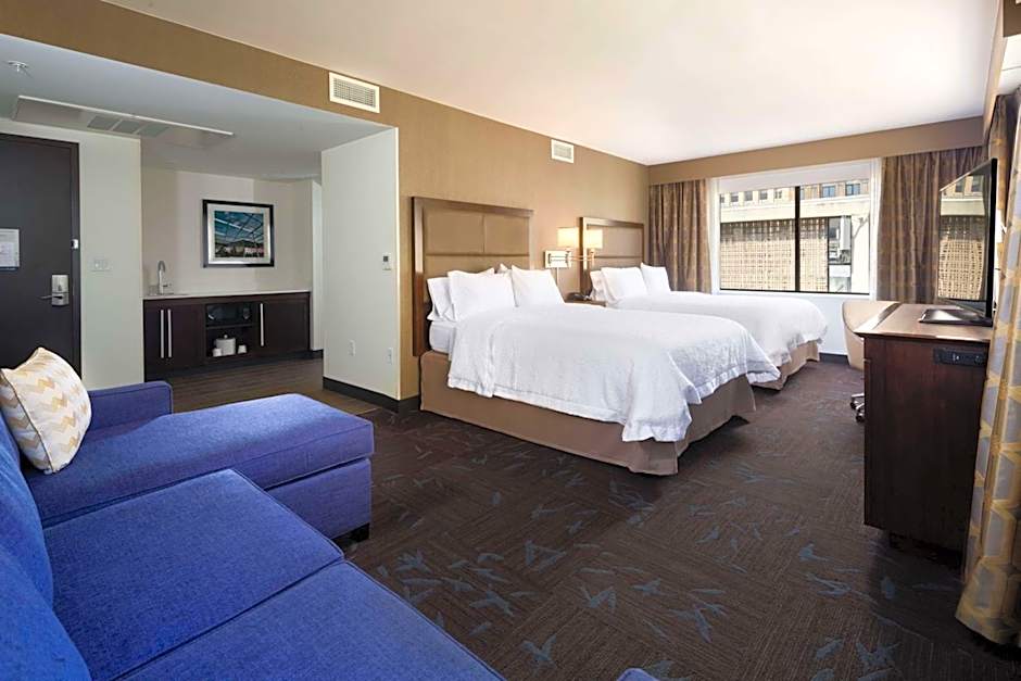 Hampton Inn By Hilton & Suites Dallas Downtown