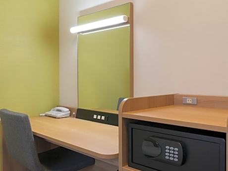 Standard Double Room - Non-Smoking