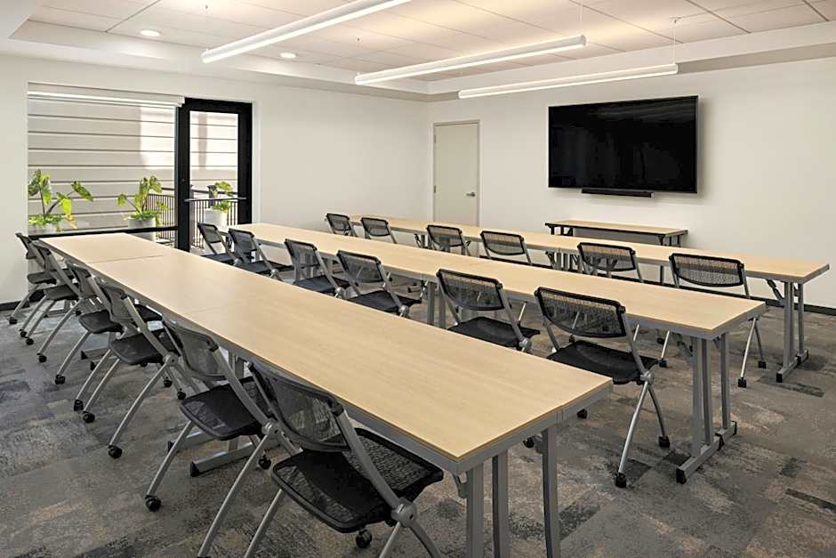 Element Minneapolis Downtown North Loop