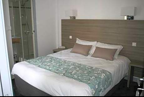 Triple Room (3 Adults)