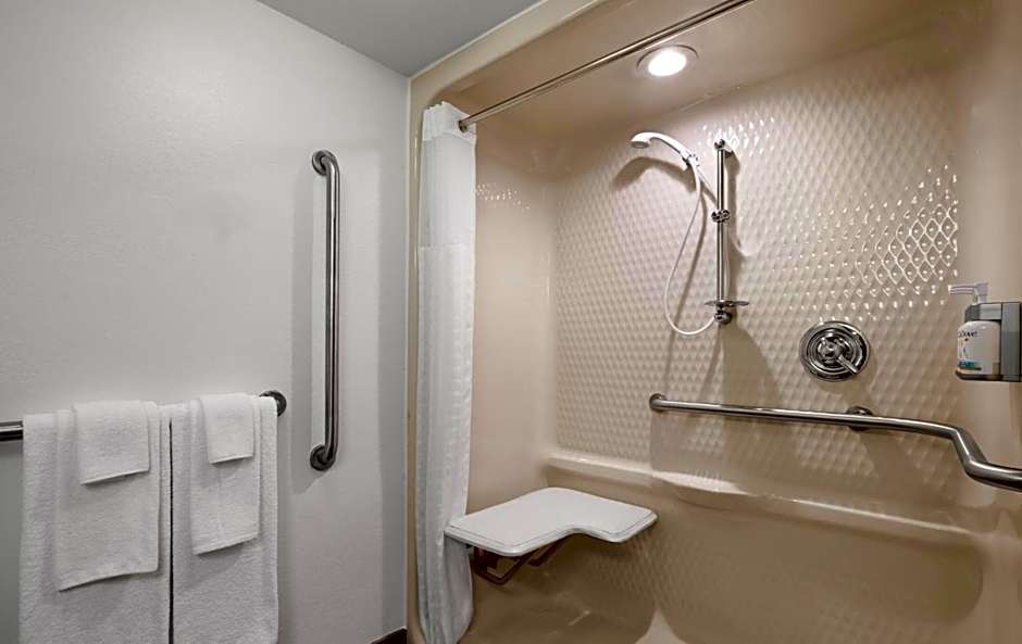 Photo 1 of 2 of Executive 1 King Bed, Hearing Accessible