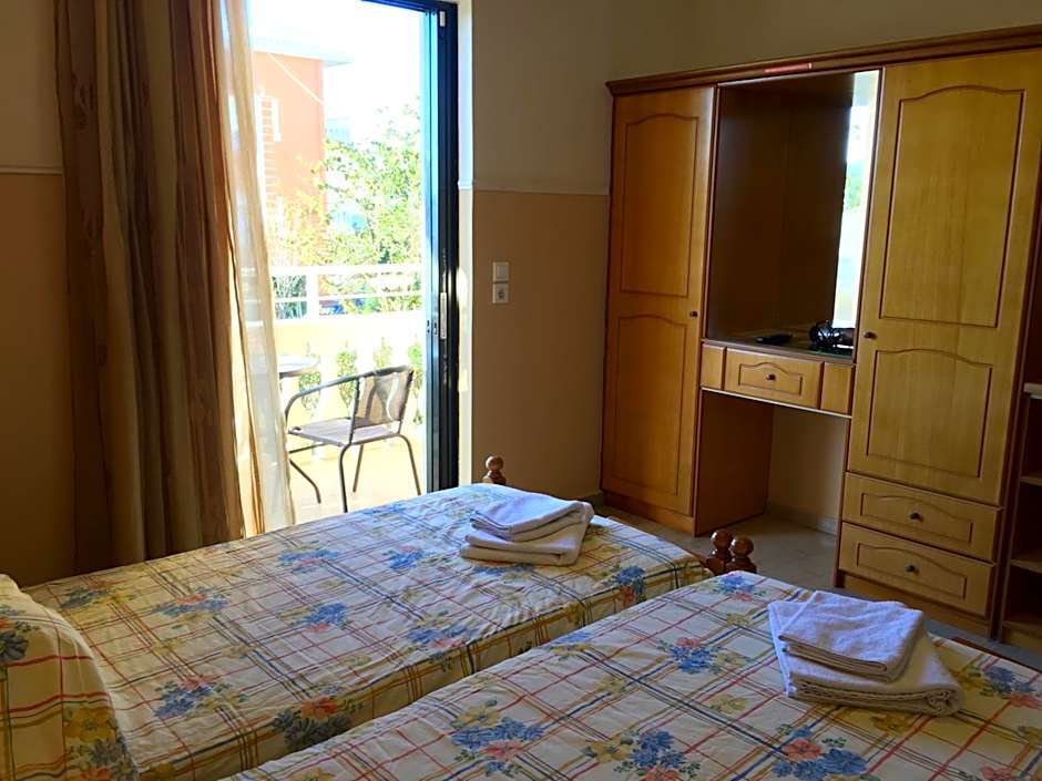 Eleni Apartments