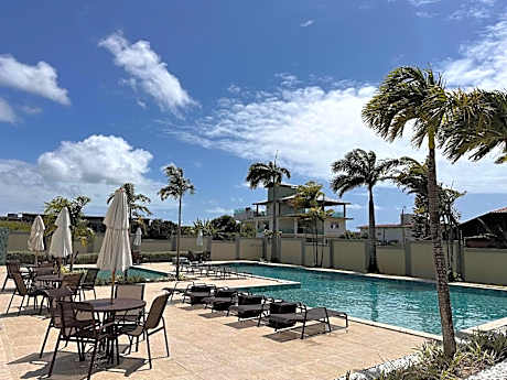 Apartamento na praia, 2 quartos e área de lazer