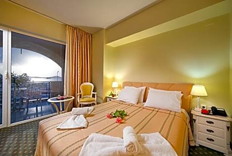 Angelika Pallas Hotel