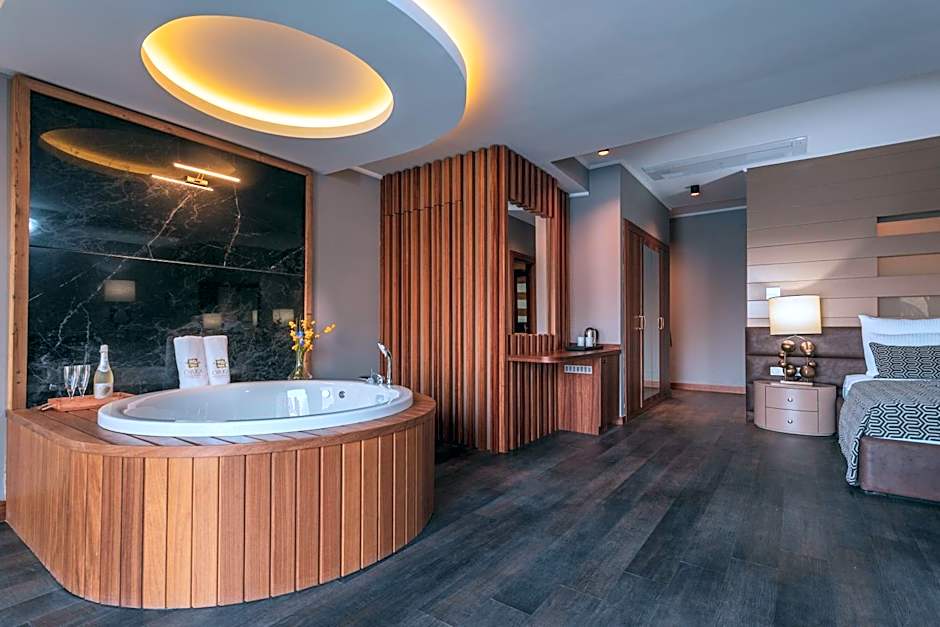 Orka Cove Hotel Penthouse & Suites Adults Only